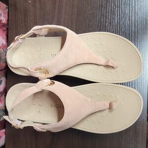 Vionic Jolie peach sandals 9